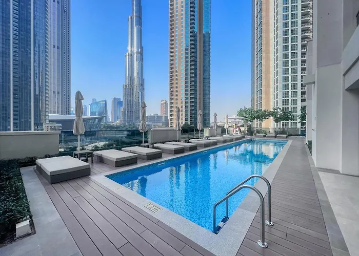 Downtown Dubai- 2Br Apartment In Act Towers