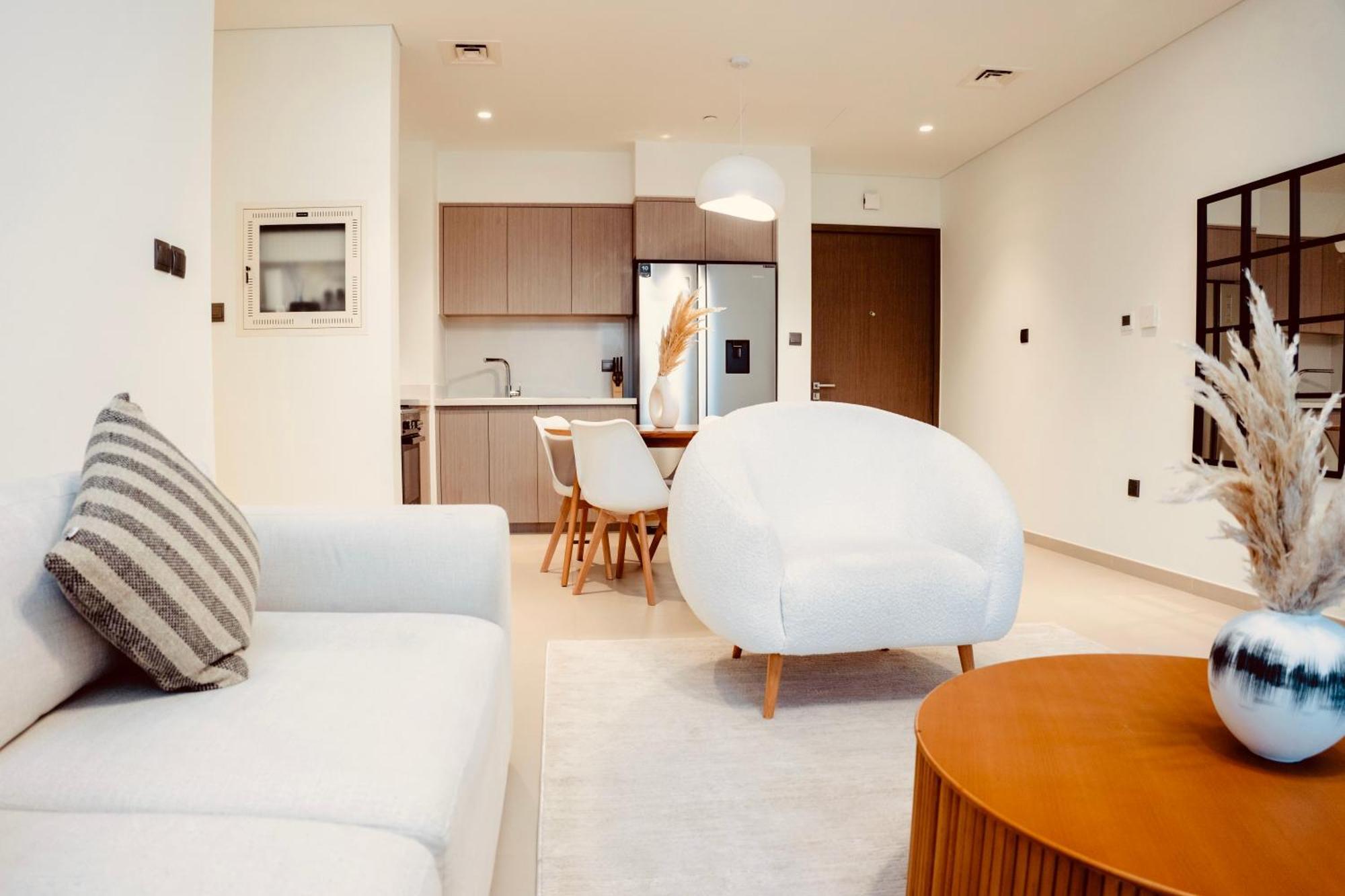 Holiday home Downtown Dubai- 2br In Act Towers